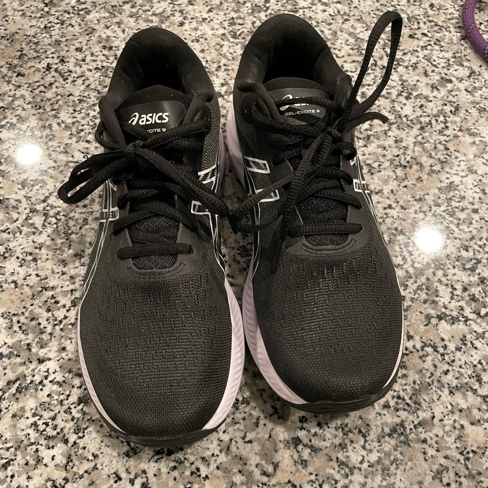 Black and White ASIC Tennis Shoes